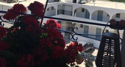 Alexandros Apartments