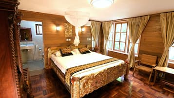 Quarto standard | Cofres nos quartos, escrivaninha, camas extras/dobráveis (sobretaxa)