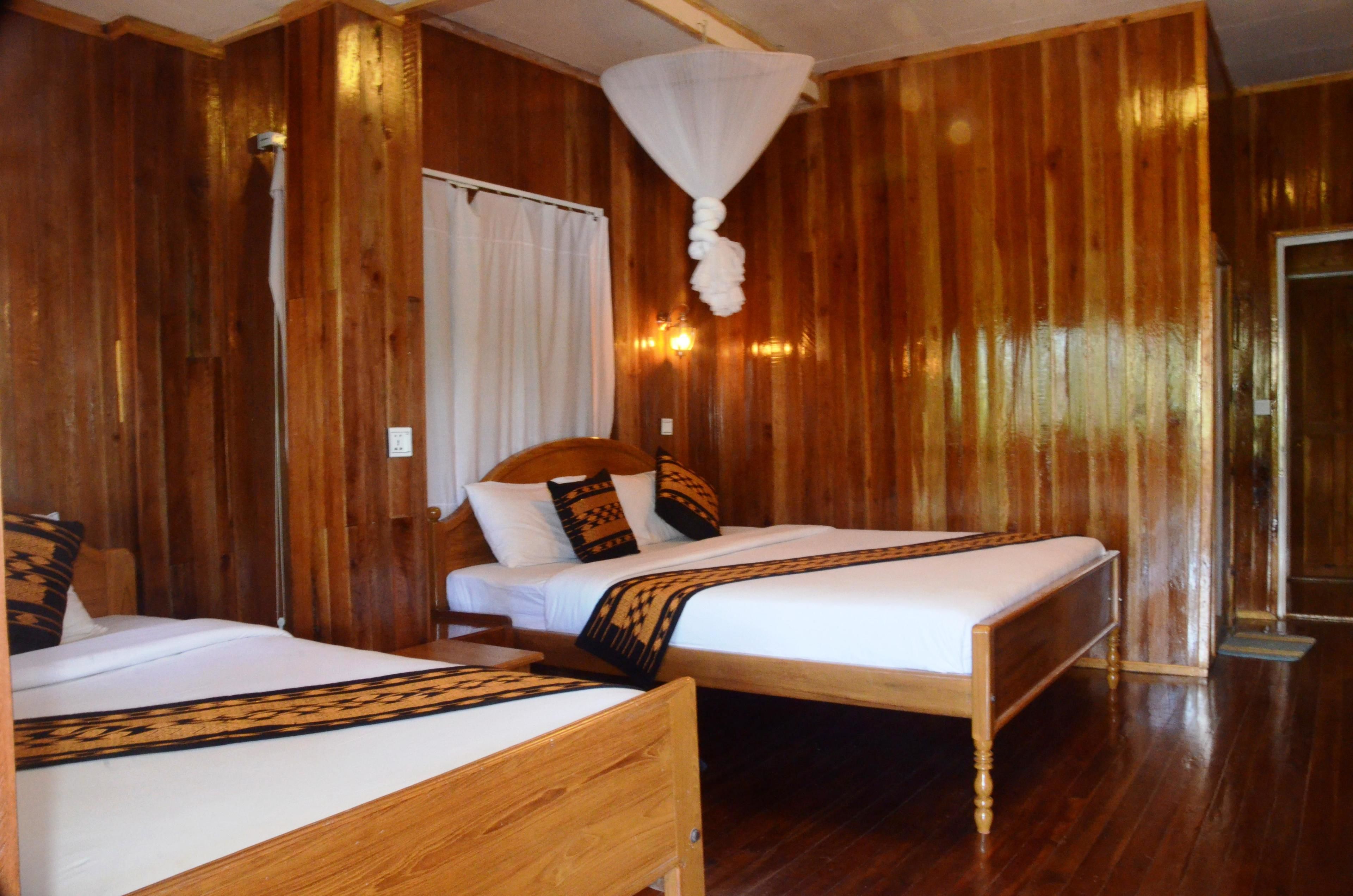 superior room | in-room safe, desk, rollaway beds, free wifi