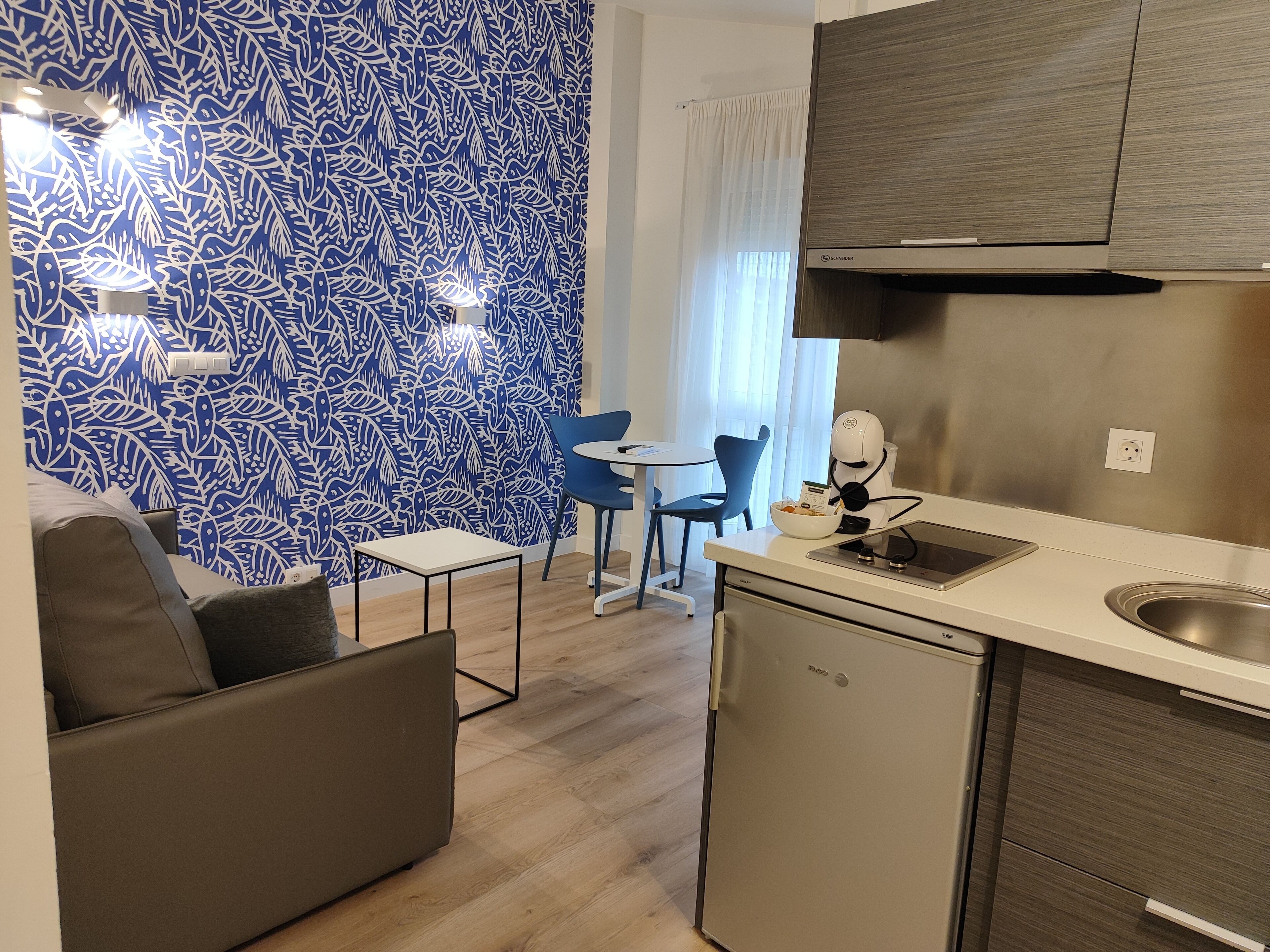 Apartment, 1 Bedroom | Private kitchen | Shared fridge, microwave