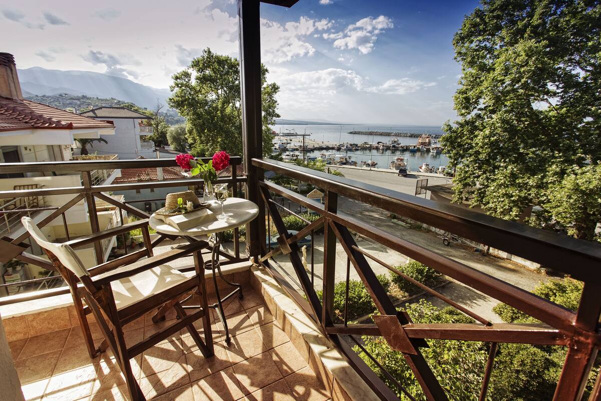 Camera con 2 letti singoli, vista mare | Una cassaforte in camera, Wi-Fi gratuito