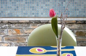 Lunch and dinner served