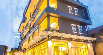 The Battery Park Midtown Boutique