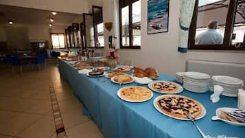 Desayuno buffet incluido todos los días