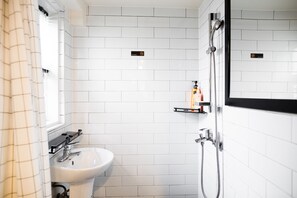 Bathroom - Whitetail Guesthouse - Hostel (Seoul)