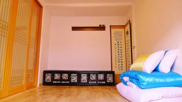 Individually furnished, iron/ironing board, wheelchair access