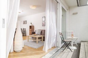 Apartamento, sacada, vista para a cidade | Sacada