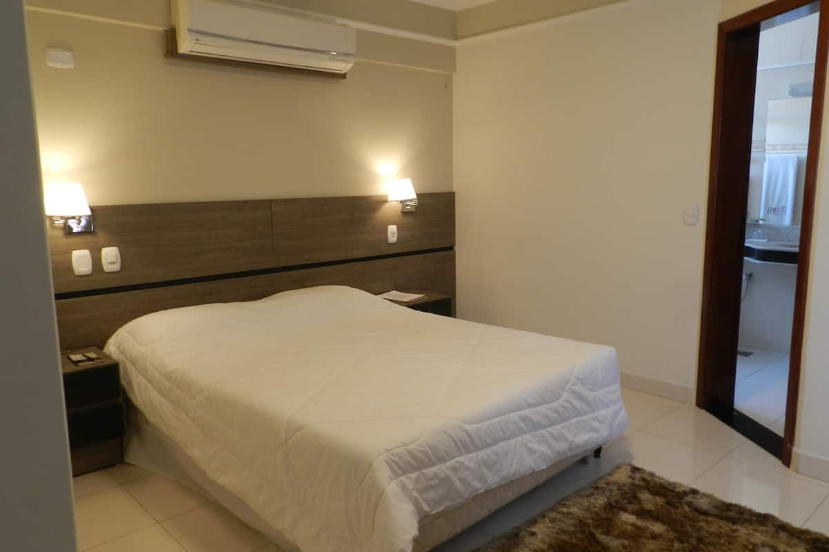 deluxe suite | minibar, blackout curtains, iron/ironing board, free wifi