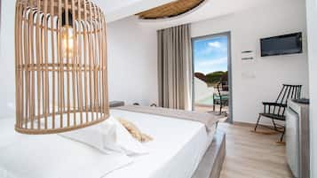 Design Bungalow, Private Pool | 1 bedroom, individually decorated, individually furnished, soundproofing