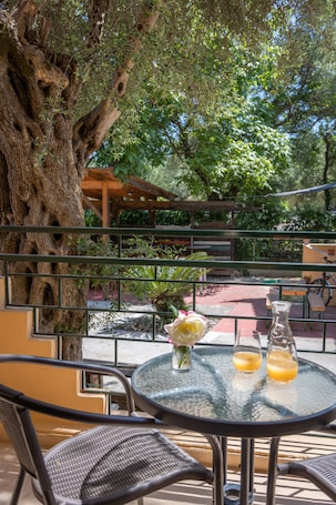 Wilde Rose Hotel