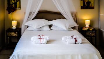 Premium Room, 1 Bedroom, Private Bathroom, Ocean View | Iron/ironing board, free WiFi, bed sheets