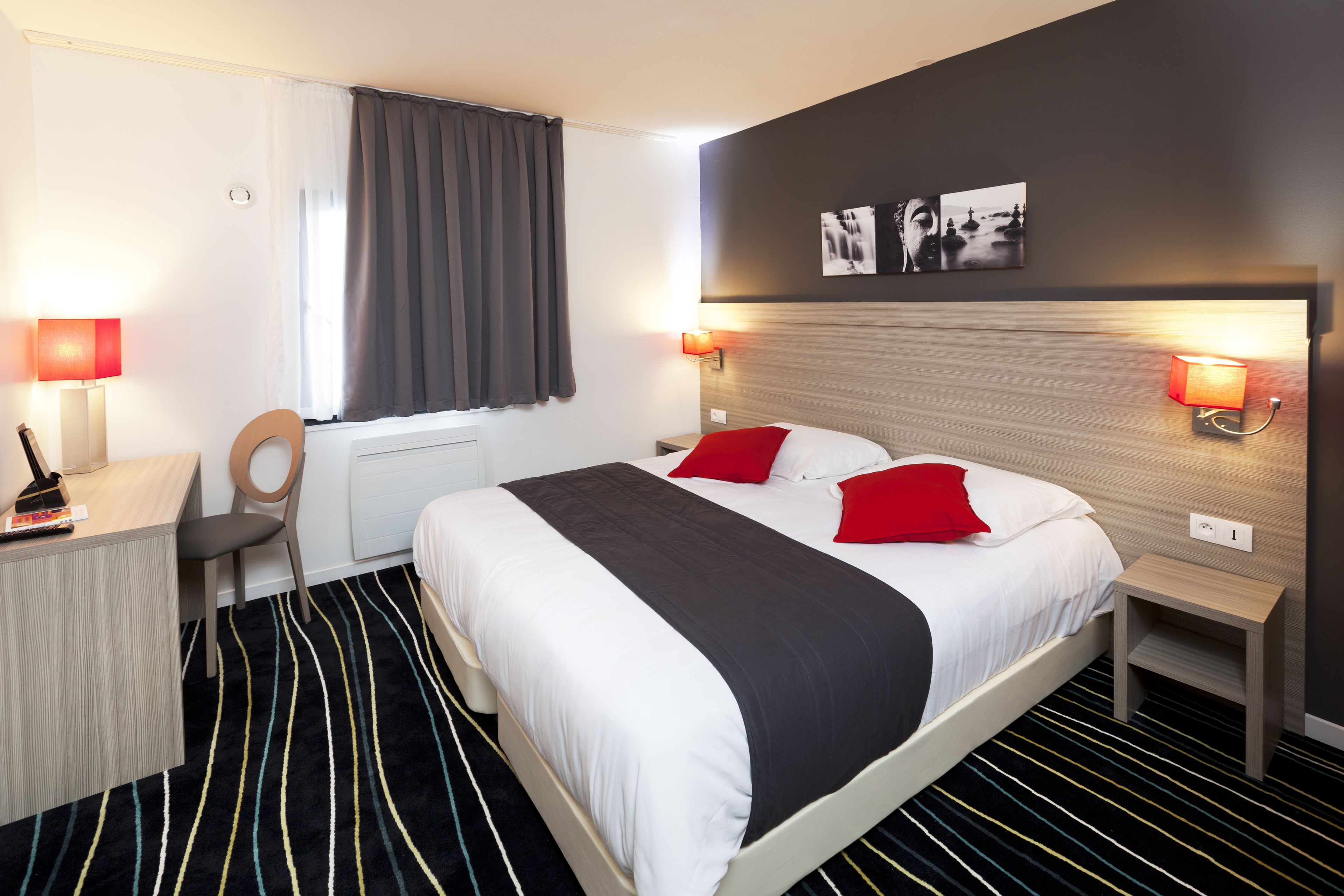 Photo - The Originals City, Marne-la-Vallée Est, Meaux ,GLASSY HOTEL