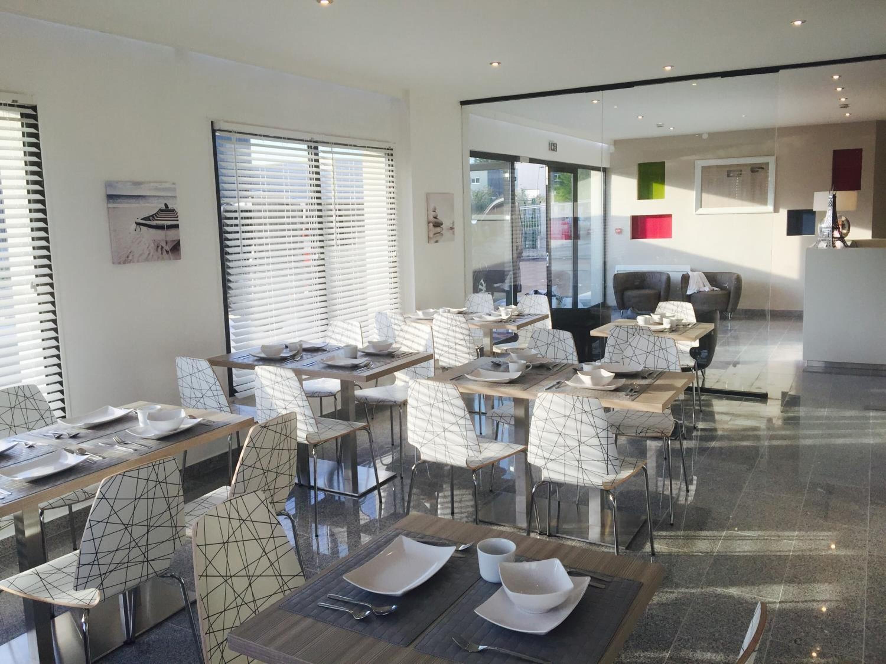 Photo - The Originals City, Marne-la-Vallée Est, Meaux ,GLASSY HOTEL