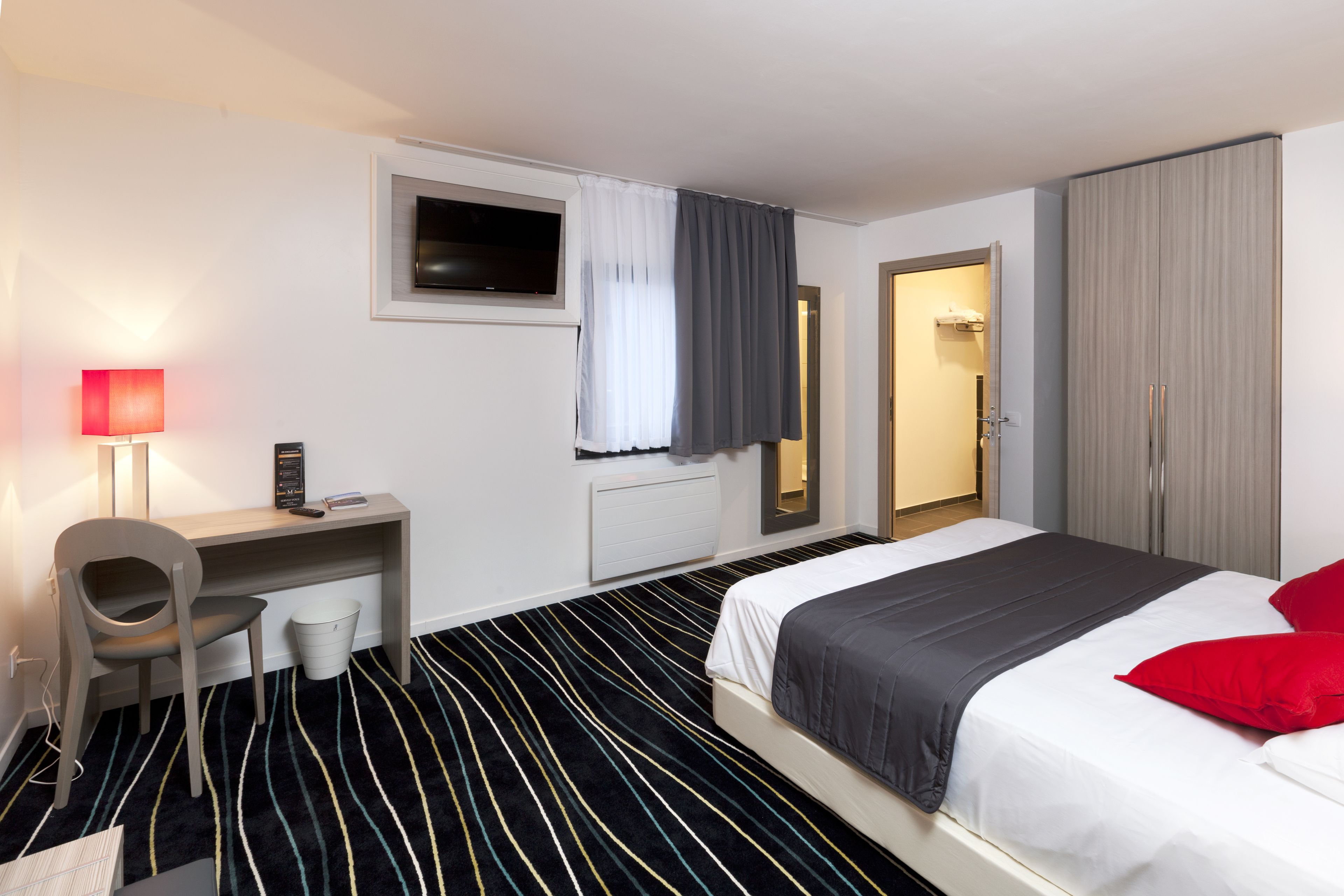 Photo - The Originals City, Marne-la-Vallée Est, Meaux ,GLASSY HOTEL