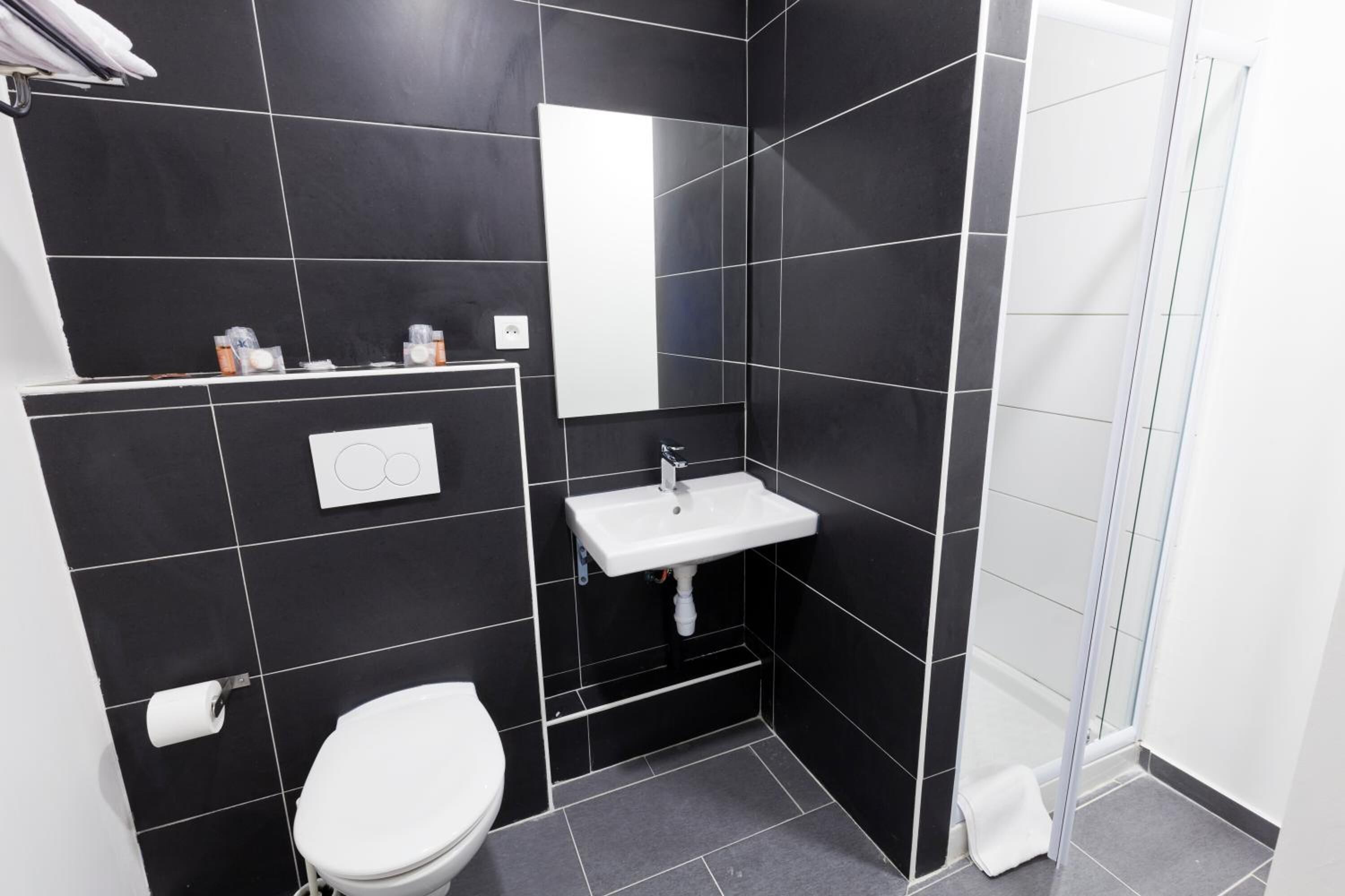 Photo - The Originals City, Marne-la-Vallée Est, Meaux ,GLASSY HOTEL