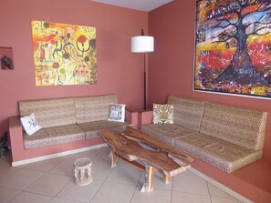 Interior - Leo's Beach Hotel & Restaurant - Adults Only (Brufut)