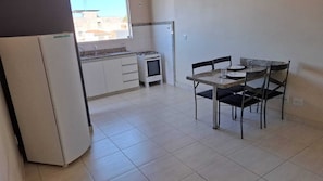 Fridge, cookware/dishes/utensils