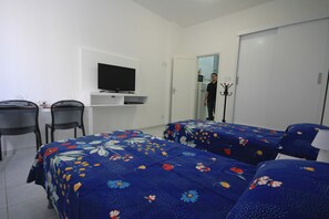 Apartamento standard, 1 quarto, cozinha americana | 1 quarto, ferros/tábuas de passar roupa, Wi-Fi de cortesia