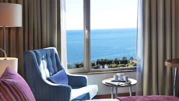 1 Schlafzimmer, hochwertige Bettwaren, Minibar, Zimmersafe