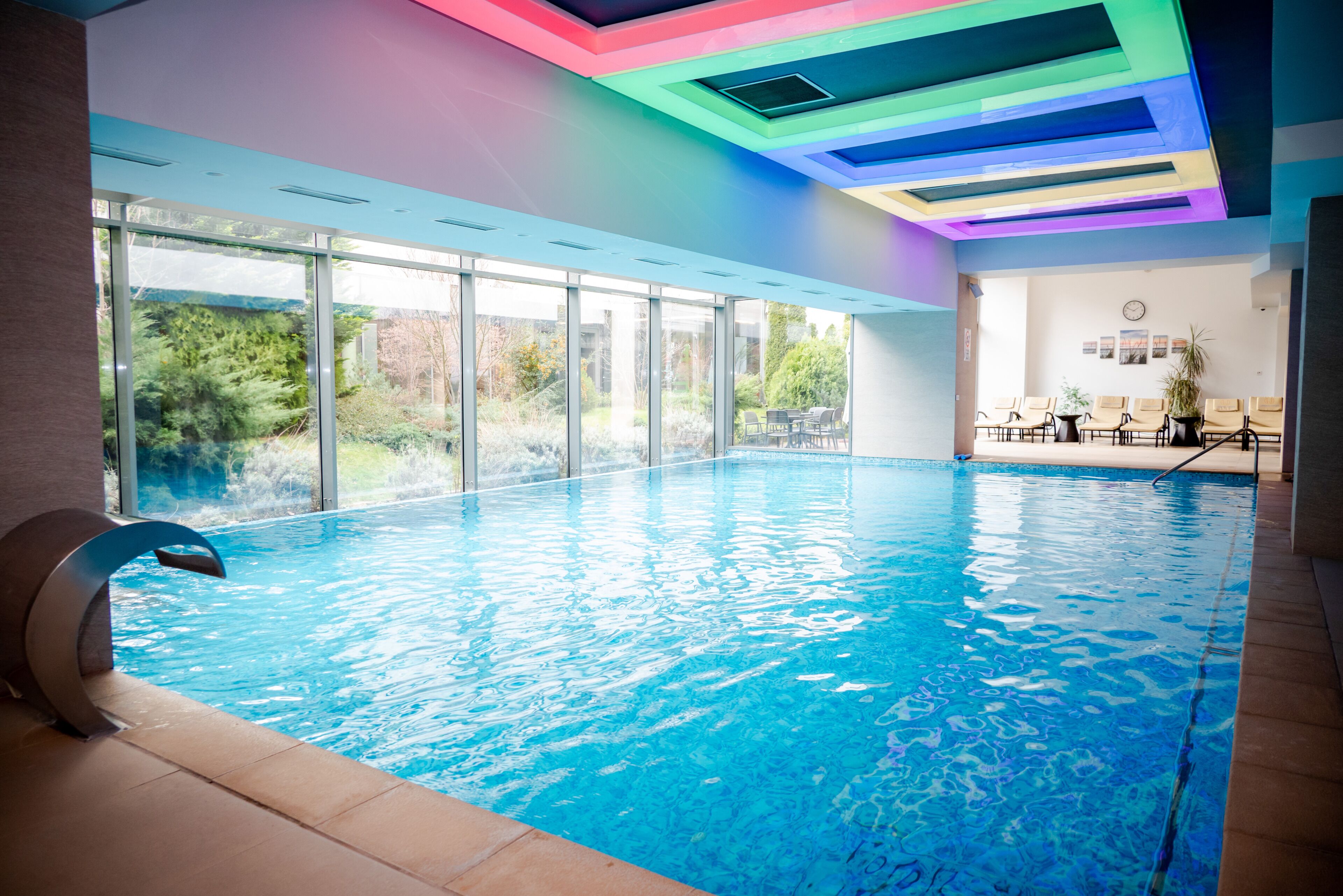 sauna, body treatments, hot stone massages, deep-tissue massages