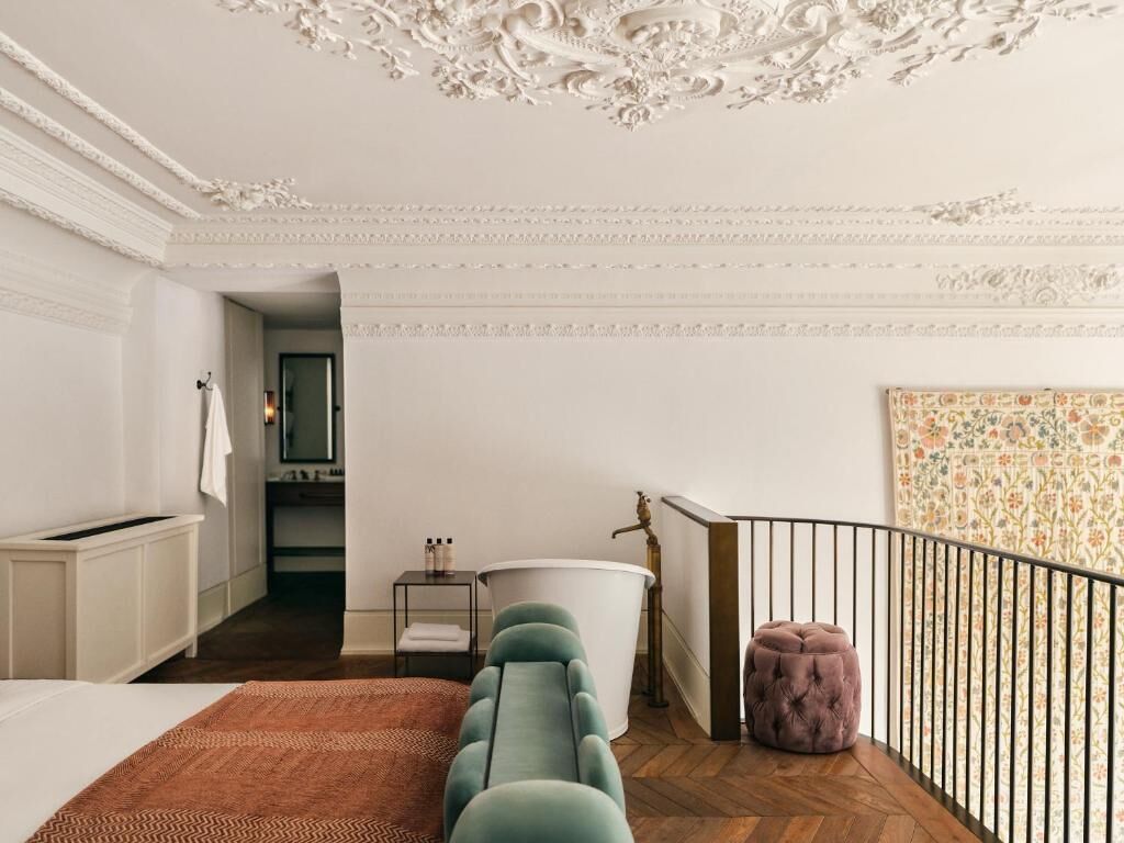 Egyptian cotton sheets, premium bedding, down comforters, minibar