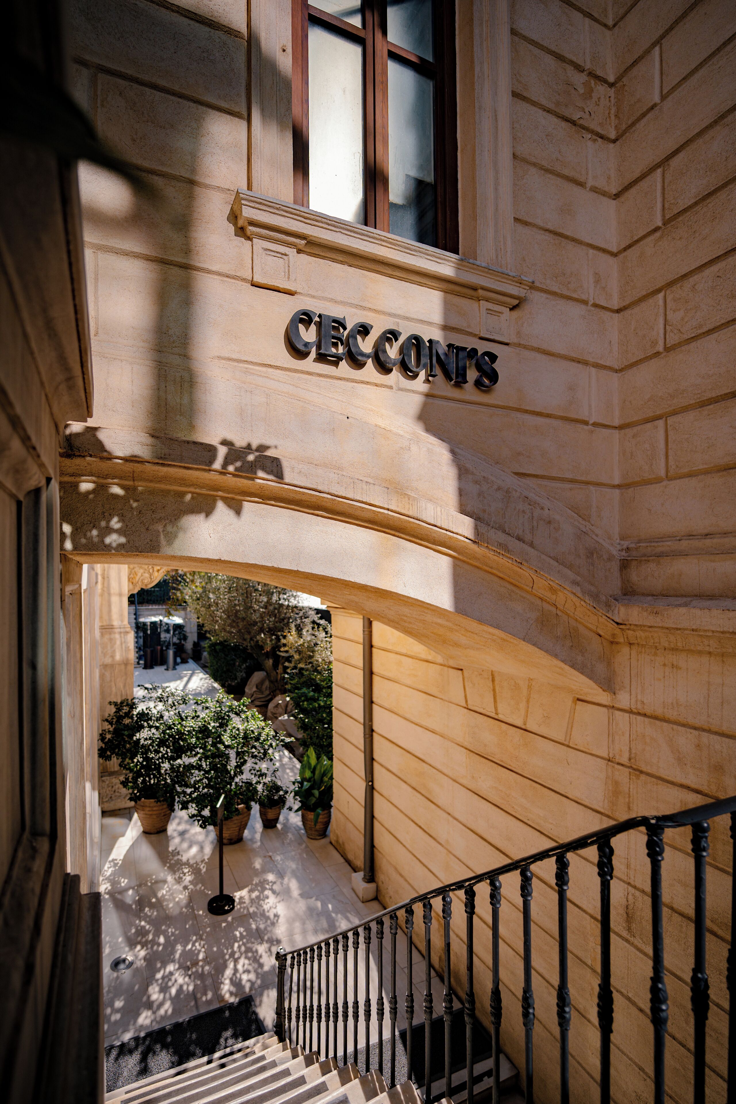 2 restaurants, breakfast, lunch, dinner served; Italian cuisine