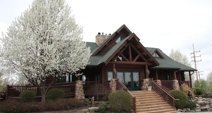 The Lodge at Grant's Trail