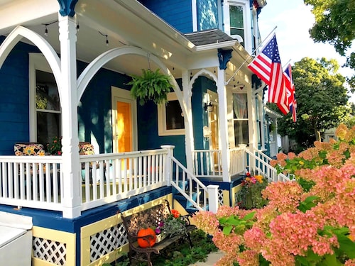 The Muse Gallery Guesthouse