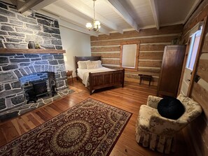 Habitació estàndard, amb bany privat (The Parlor Room) | Wifi gratuïta i roba de llit 