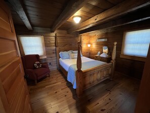 Quarto casal família, suíte (The Homestead Suite) | 1 quarto, Wi-Fi de cortesia, roupa de cama