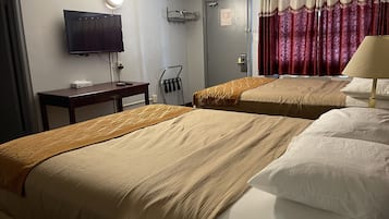 Standaard kamer, 2 queensize bedden | Een bureau, gratis wifi