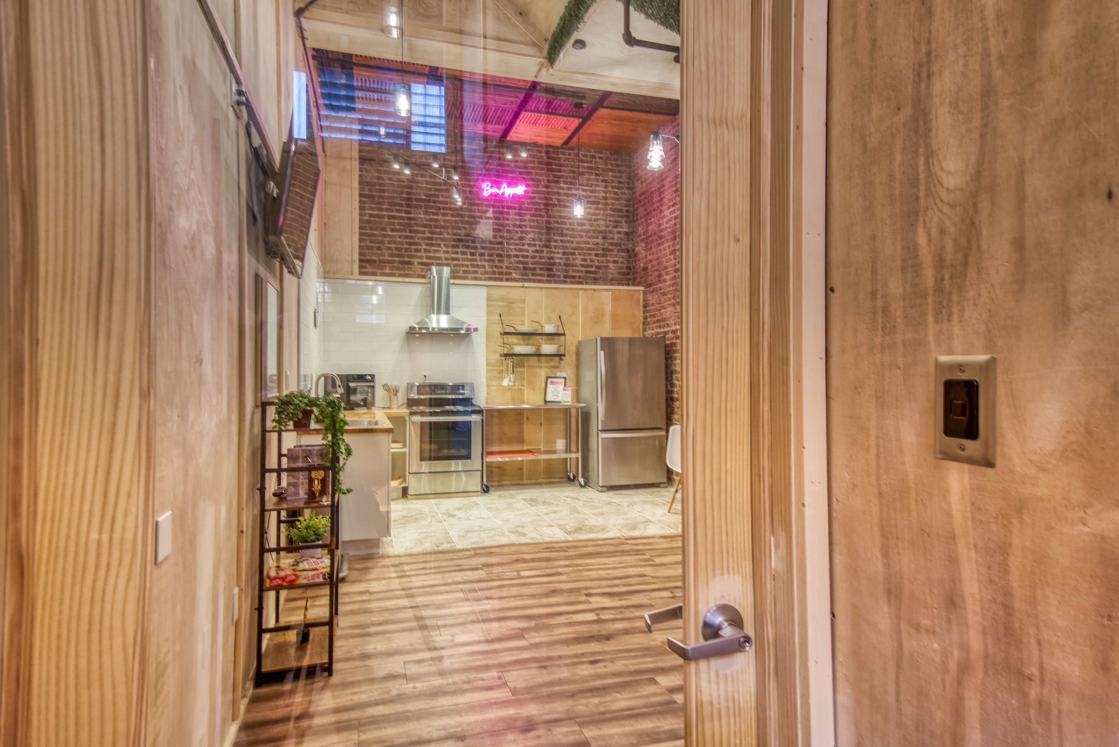 Mikrobølgeovn på fællesareal