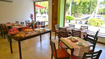 Ărea de desayuno
