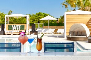 Bar ved poolen