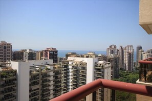 Apartamento standard, 2 quartos, sacada | Vista do quarto