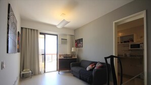 Standard Apartment, 2 Bedrooms, Balcony | Living room | Flat-screen TV - Malta 2706 (Rio de Janeiro)