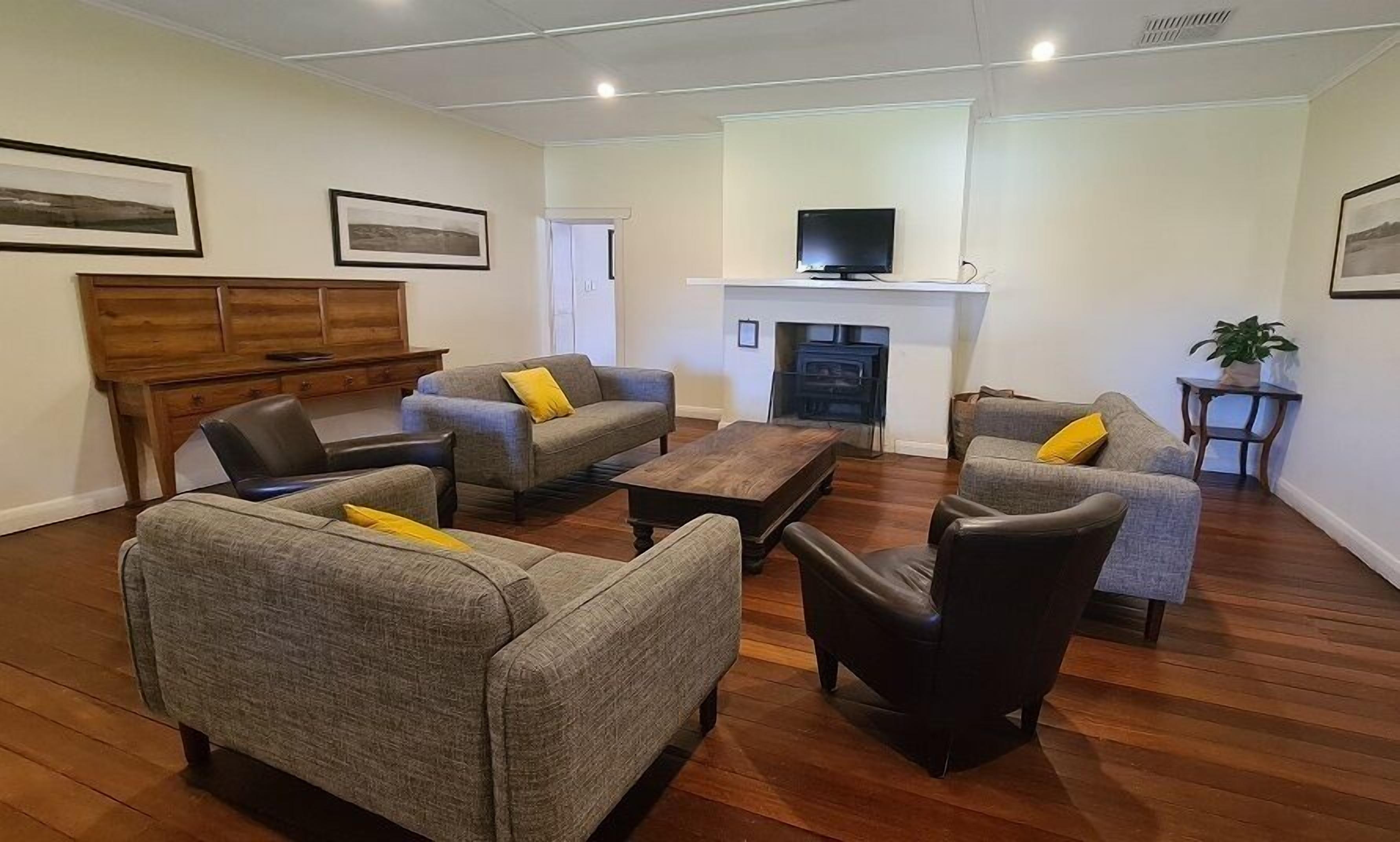 Men's Kitchen (up to ten guests) | Living room | TV