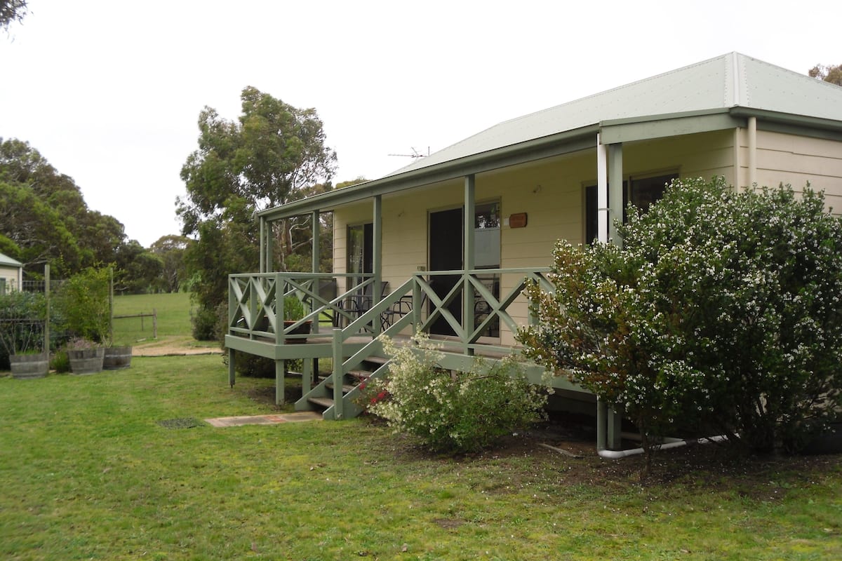 Grevillea cottage | Insonorizzazione, ferro/asse da stiro, Wi-Fi gratuito, lenzuola