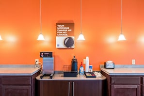 Coffee service - Motel 6 Jourdanton, TX (Jourdanton)