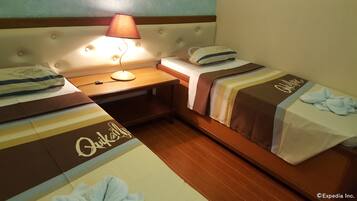 Desk, free WiFi, bed sheets