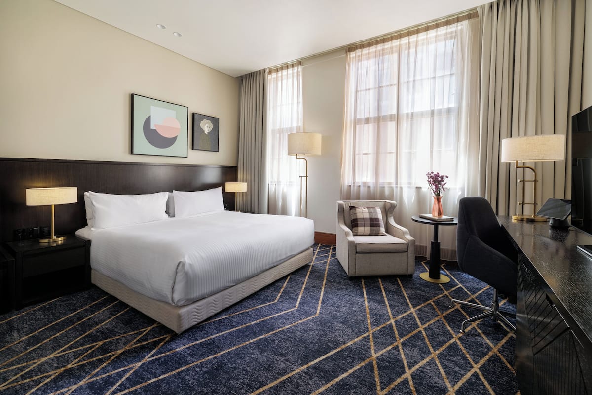 1 bedroom, premium bedding, minibar, in-room safe