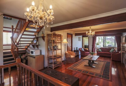 Ainslie Manor Guests House