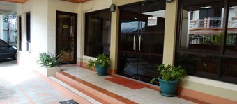 Imperial Ridge Pension House