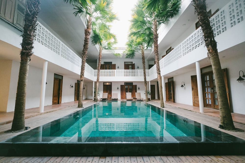 Adhisthana Hotel