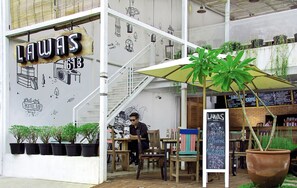 Bar (en la propiedad)