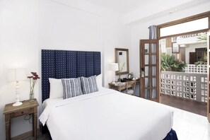 Ropa de cama de alta calidad, escritorio, insonorización y wifi gratis 