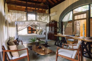 Ambalama Pavilion | Minibar, in-room safe, iron/ironing board, free WiFi