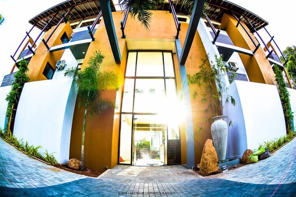 Olanro Hotel