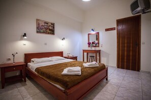 Apartment, 1 Bedroom | In-room safe, soundproofing, free cribs/infant beds, rollaway beds - Ammoudi Hotel (Agios Vasileios)