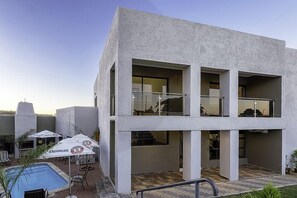 Front of property - Discovery Guest House (Windhoek)